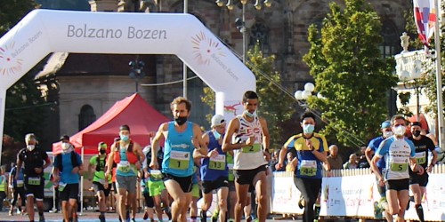 Una gara trail tra natura e cittÃ : Rungger e Lucaci trionfano al Bolzano City Trail 2021